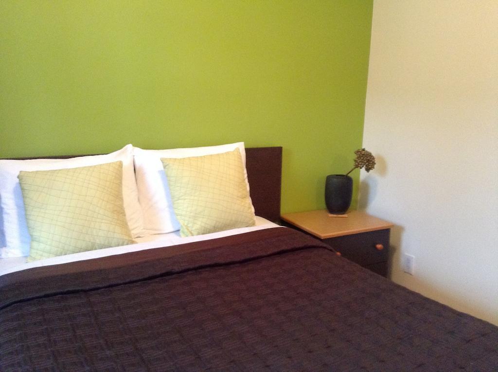 Aux Berges Du St-Maurice Hotel Saint-Jean-des Piles Luaran gambar